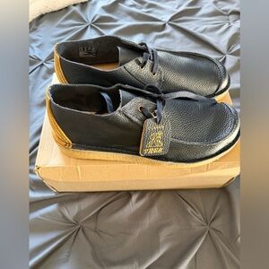 Clarks Black Leather Lace-Up Wallabee with Tan Heel Panel